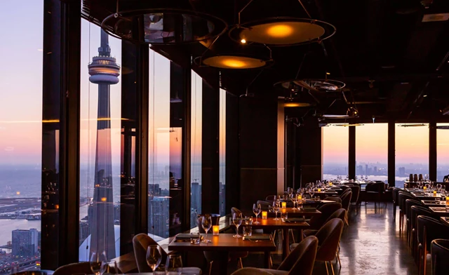 Restaurants: Canoe Restaurant & Bar 1