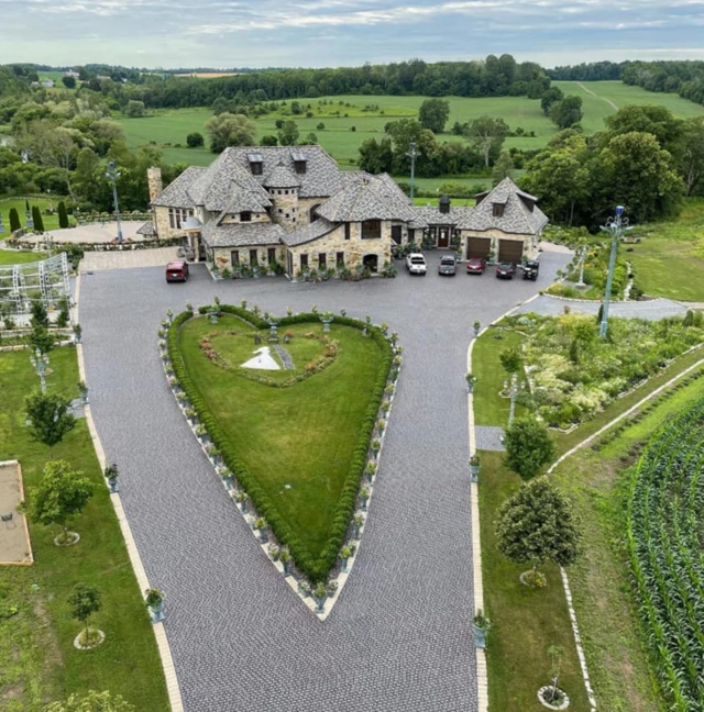 Catana Estate, Kitchener / Waterloo