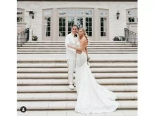 Officiants: Caterina Giovane Officiant 3
