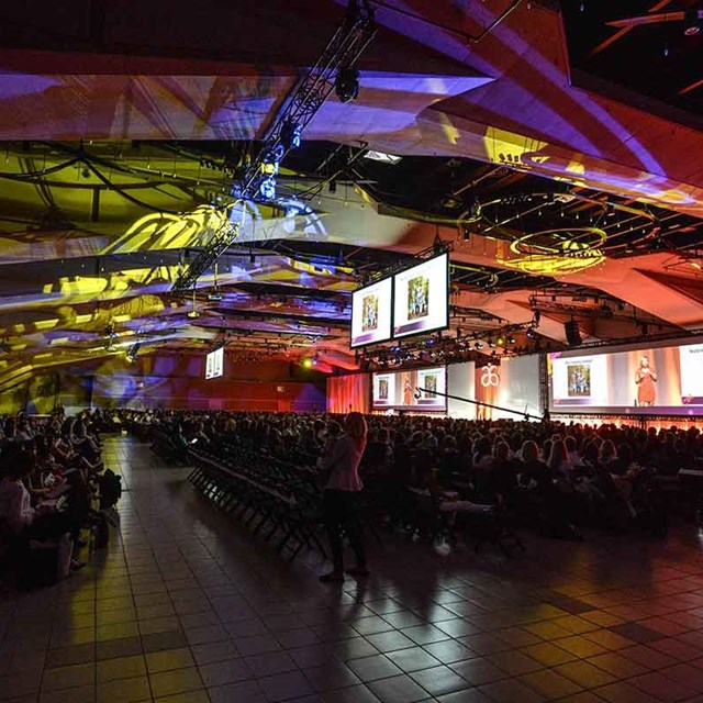 Audio / Visual: Center Stage AV 1