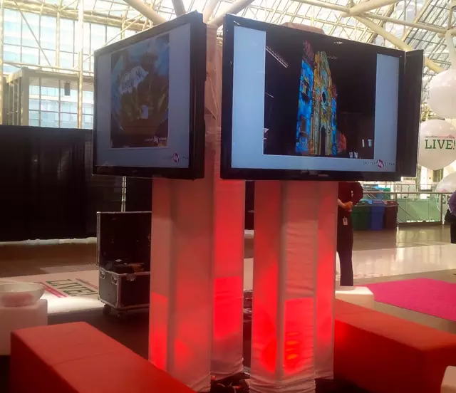 Audio / Visual: Center Stage AV 12