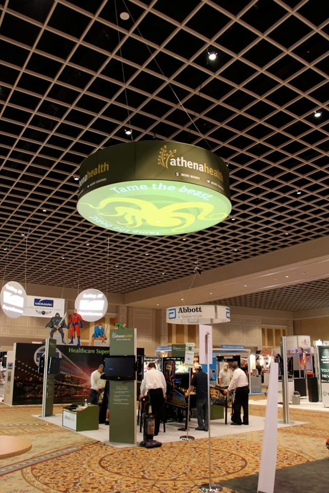 Audio / Visual: Center Stage AV 14