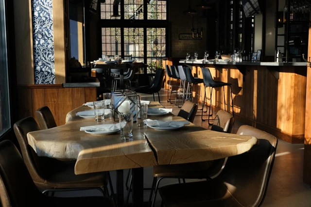 Century Park Tavern, Toronto