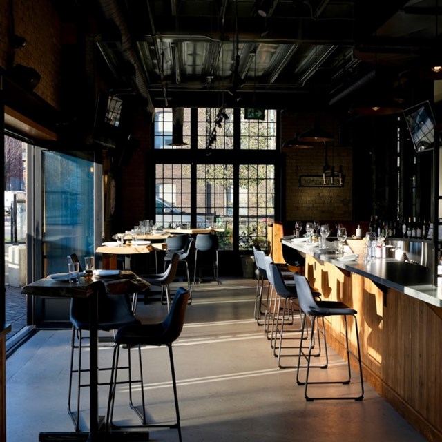Restaurants: Century Park Tavern 1