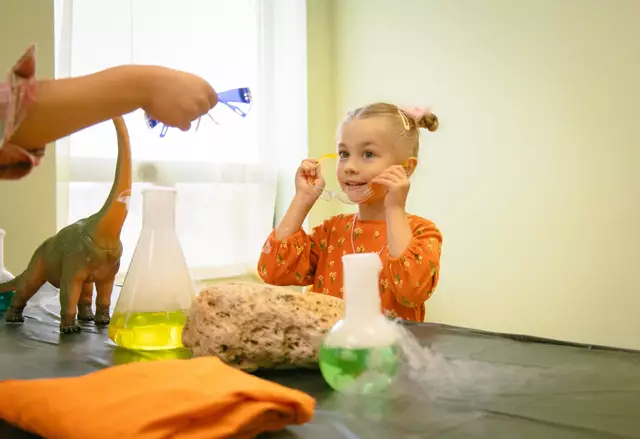 Entertainment Venues: Chamela Science  4