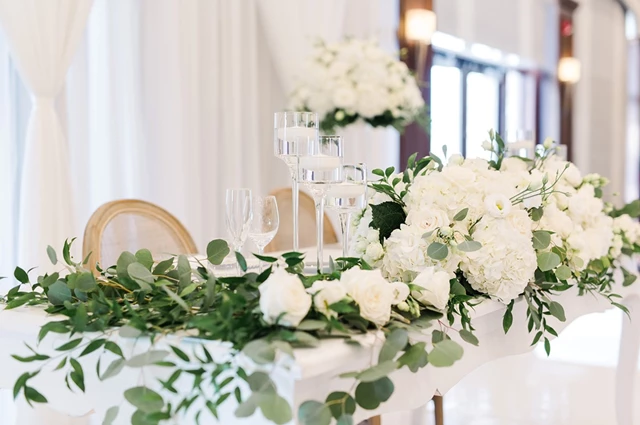 Wedding Planners: Champagne & Cedar 11