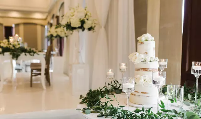 Wedding Planners: Champagne & Cedar 18