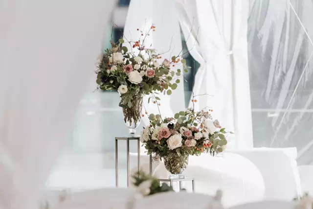 Wedding Planners: Champagne & Cedar 19