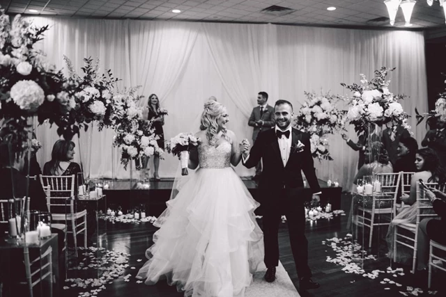 Wedding Planners: Champagne & Cedar 23