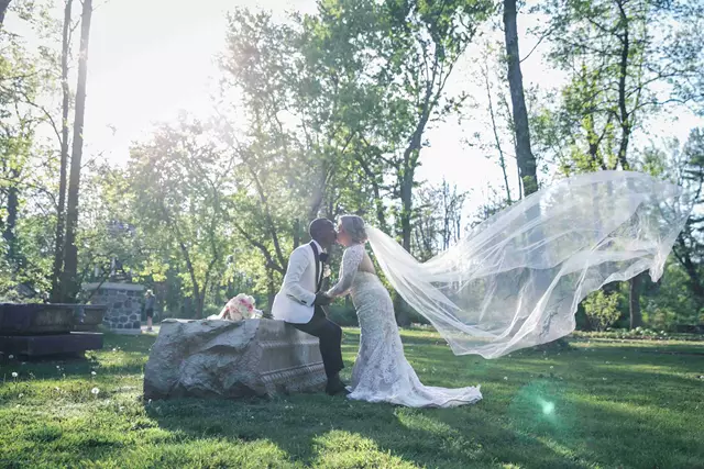 Wedding Planners: Champagne & Cedar 27