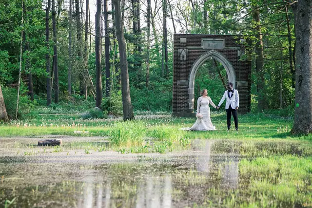 Wedding Planners: Champagne & Cedar 28