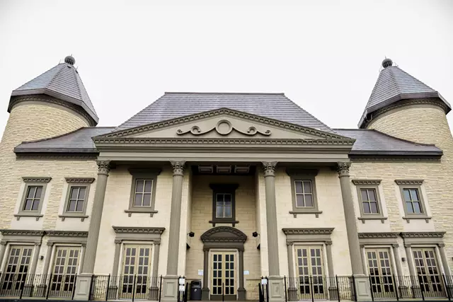 Banquet Halls: Chateau Le Jardin Event Venue 5