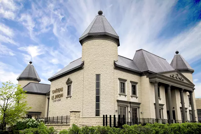 Banquet Halls: Chateau Le Jardin Event Venue 12