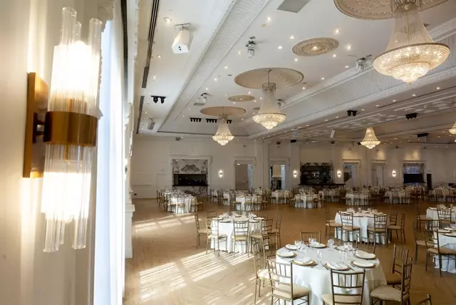 Banquet Halls: Chateau Le Jardin Event Venue 2