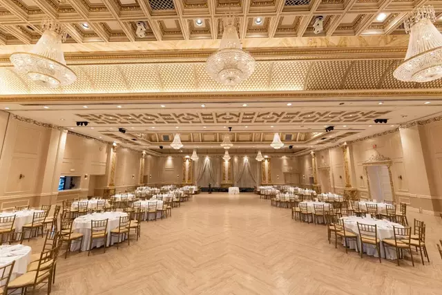 Banquet Halls: Chateau Le Jardin Event Venue 3