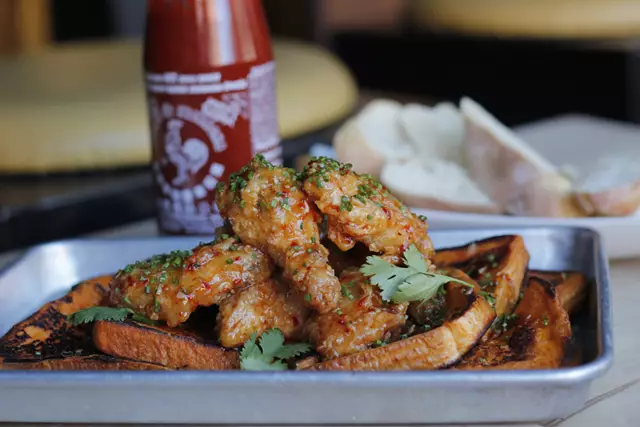 Full Service Caterers: Chau 5