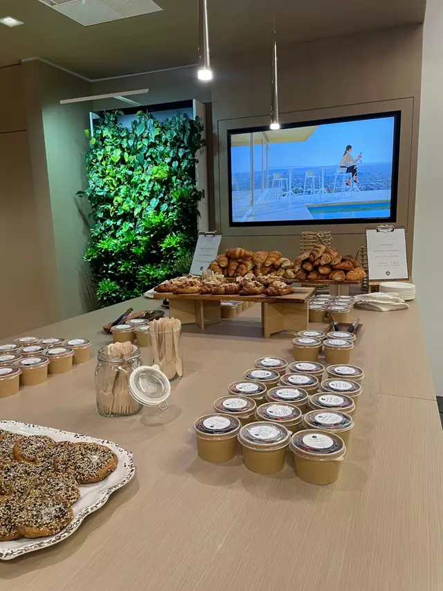 Full Service Caterers: Chau 3