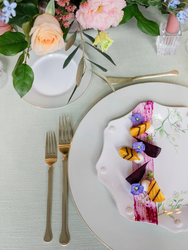 Full Service Caterers: Chef de la Mesa Inc 11