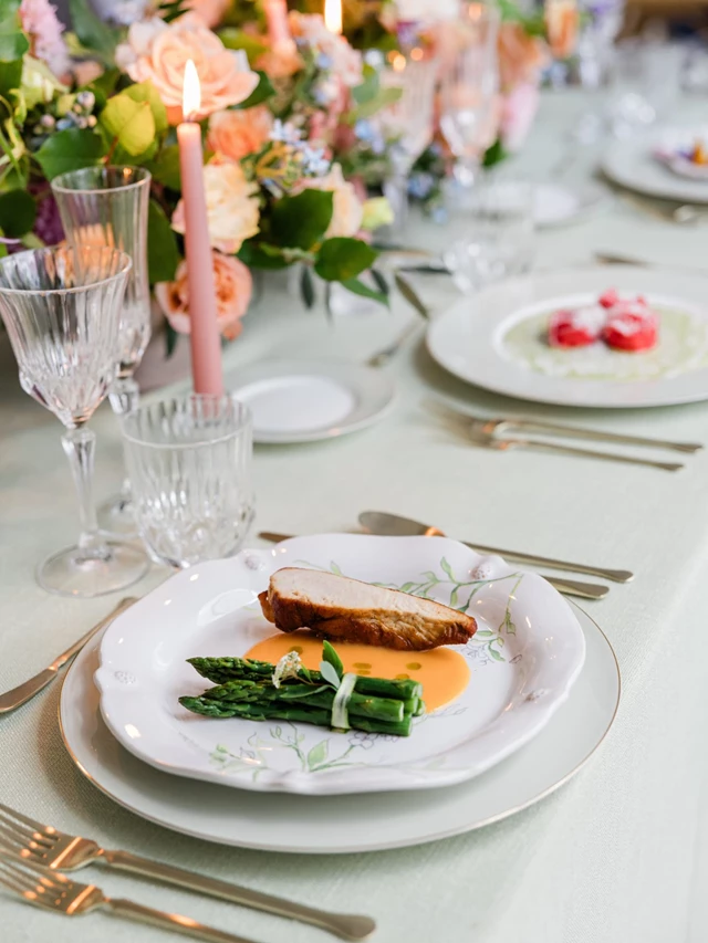 Full Service Caterers: Chef de la Mesa Inc 10