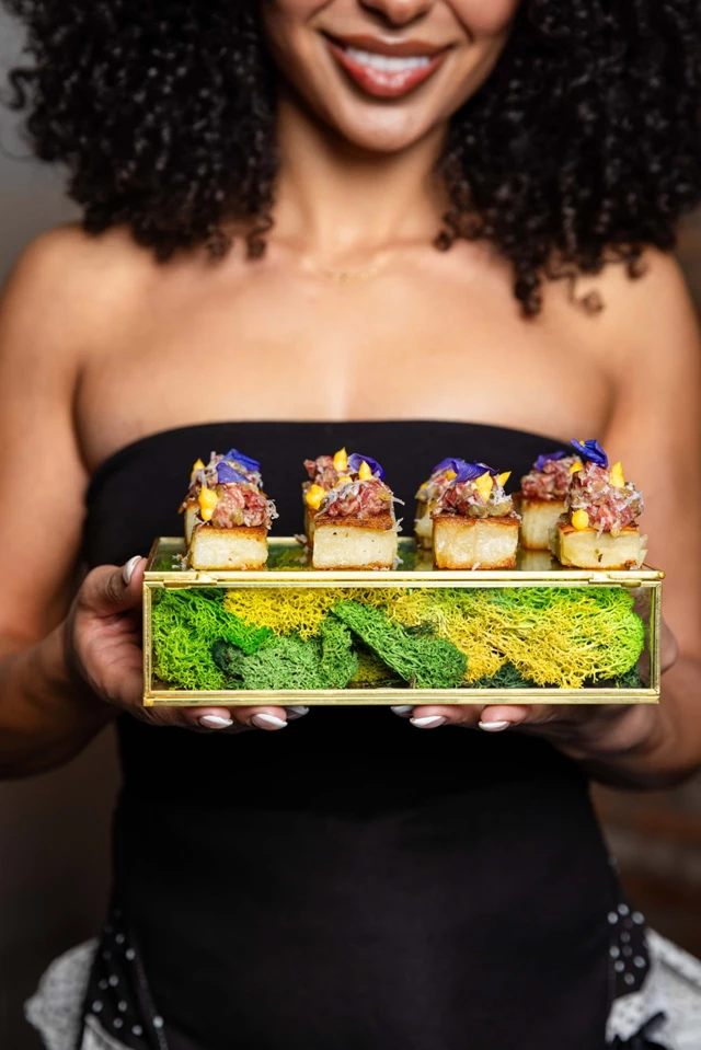 Full Service Caterers: Chef de la Mesa Inc 25