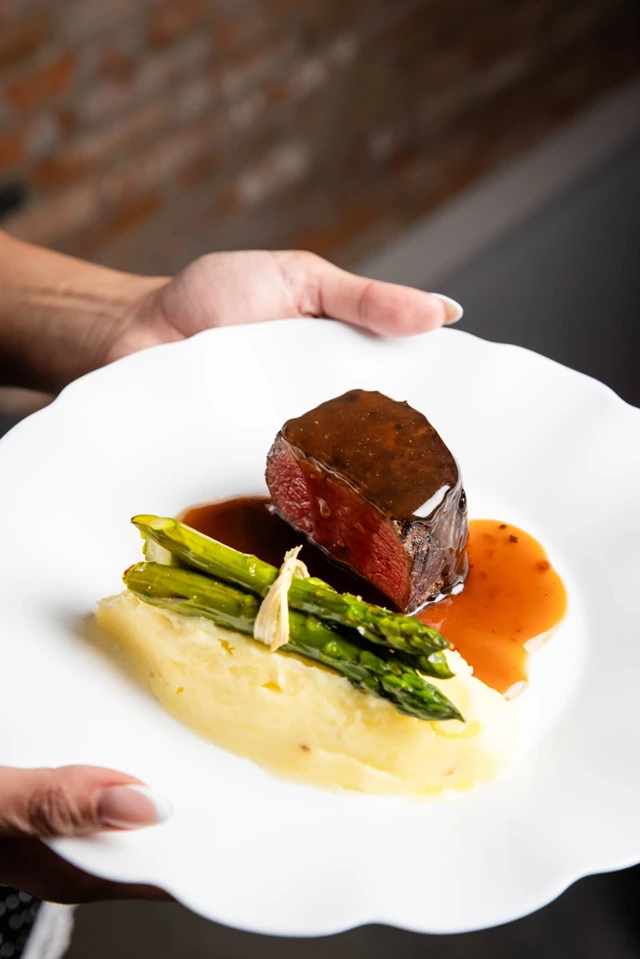 Full Service Caterers: Chef de la Mesa Inc 22