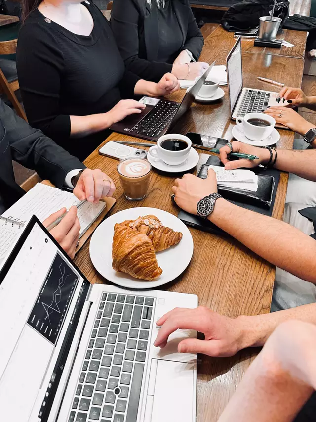 Restaurants: Chefs Hall 22