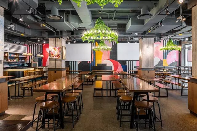 Restaurants: Chefs Hall 3