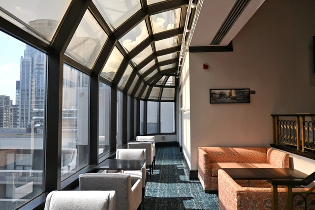 Hotels: Chelsea Hotel Toronto 11