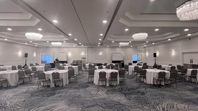 Hotels: Chelsea Hotel Toronto 11