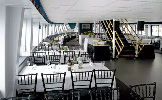 Cruise Ship/Yachts: City Cruises Toronto 11