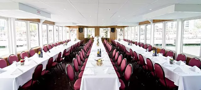 Cruise Ship/Yachts: City Cruises Toronto 22