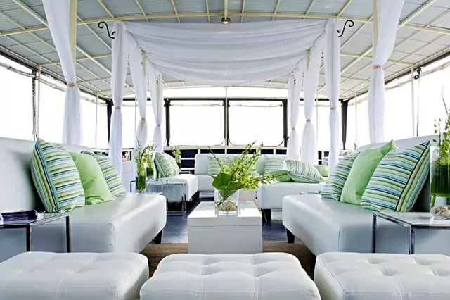 Cruise Ship/Yachts: City Cruises Toronto 4