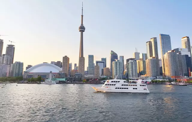 Cruise Ship/Yachts: City Cruises Toronto 1