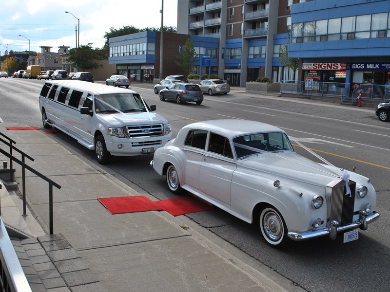 Carousel images of Classic Rolls Royce