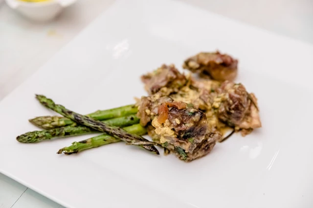 'Cascio e uova' - Traditional Abruzzese Lamb Dish