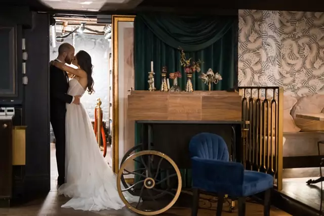 Restaurants: Coffee Oysters Champagne | à toi 20