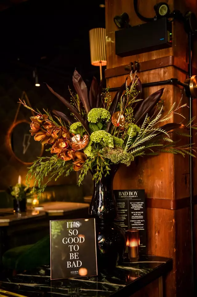 Restaurants: Coffee Oysters Champagne | à toi 7