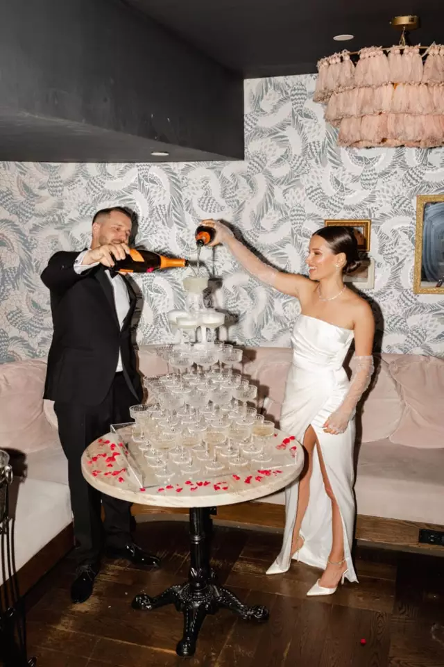 Restaurants: Coffee Oysters Champagne | à toi 19