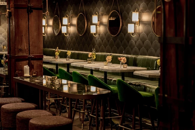A TOI Emerald Banquettes