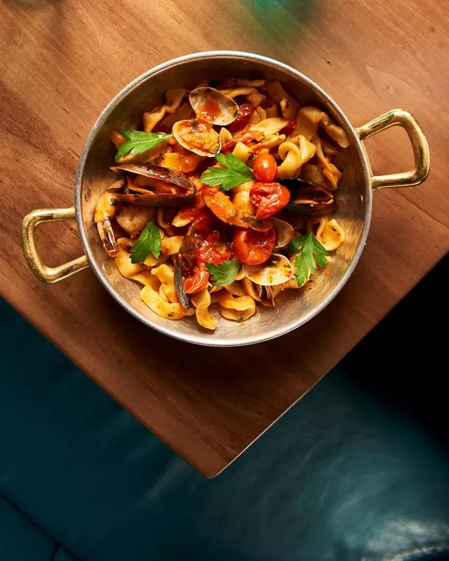 Restaurants: Costa Sorrento 22