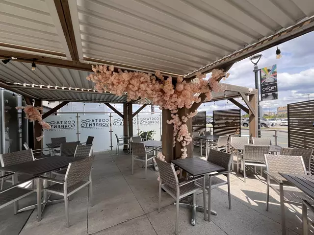 Restaurants: Costa Sorrento 1