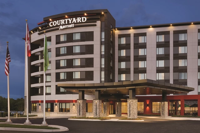 Hotels: Courtyard by Marriott Toronto Mississauga West 17