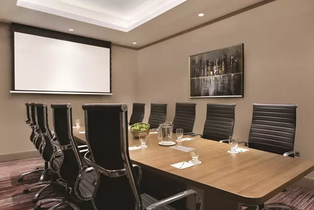 Hotels: Courtyard by Marriott Toronto Mississauga West 3