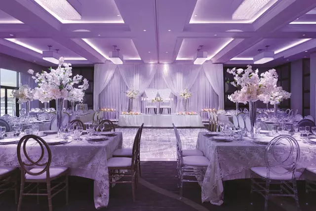 Hotels: Courtyard by Marriott Toronto Mississauga West 4