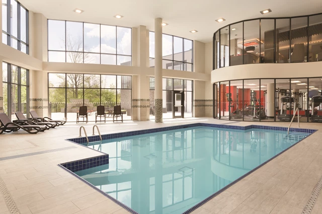 Hotels: Courtyard by Marriott Toronto Mississauga West 16