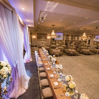 Banquet Halls: Crystal Fountain Event Venue 15