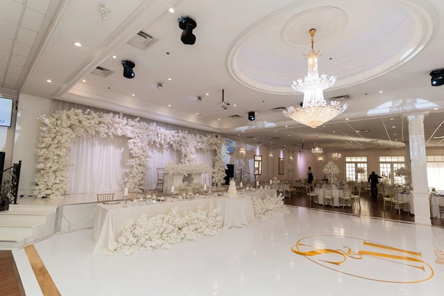 Banquet Halls: Crystal Grand Banquet Hall 4