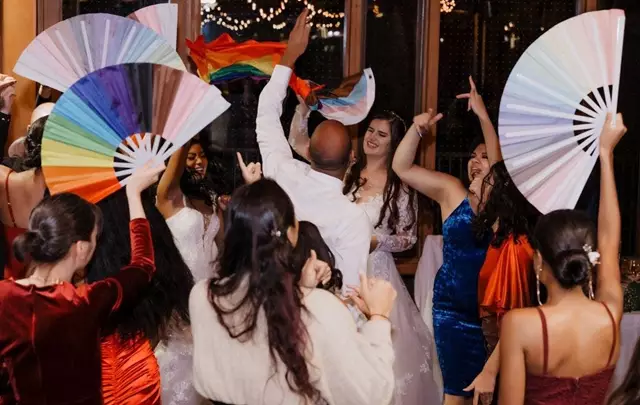 Disc Jockey's / DJs: DJ Kiren NJK Productions Inc. 21