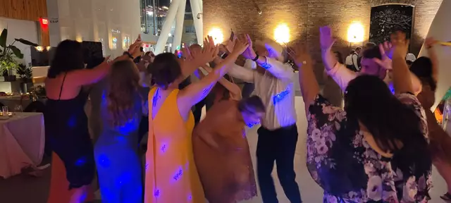 Disc Jockey's / DJs: DJ Kiren NJK Productions Inc. 20