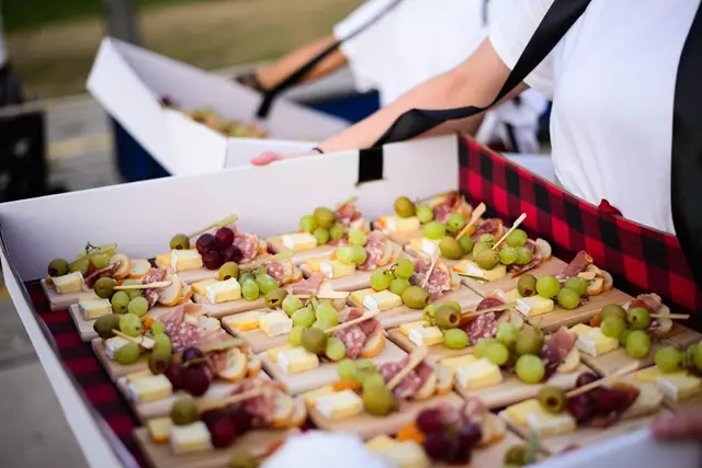 Full Service Caterers: Daniel et Daniel Catering & Events 9